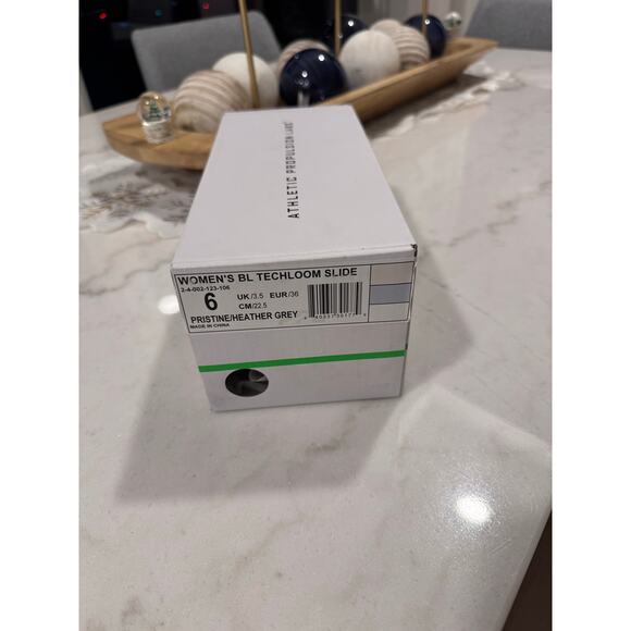 APL Women’s Big Logo Techloom Slide – Pristine/Heather Grey | Size 6 | NEW - Picture 10 of 11